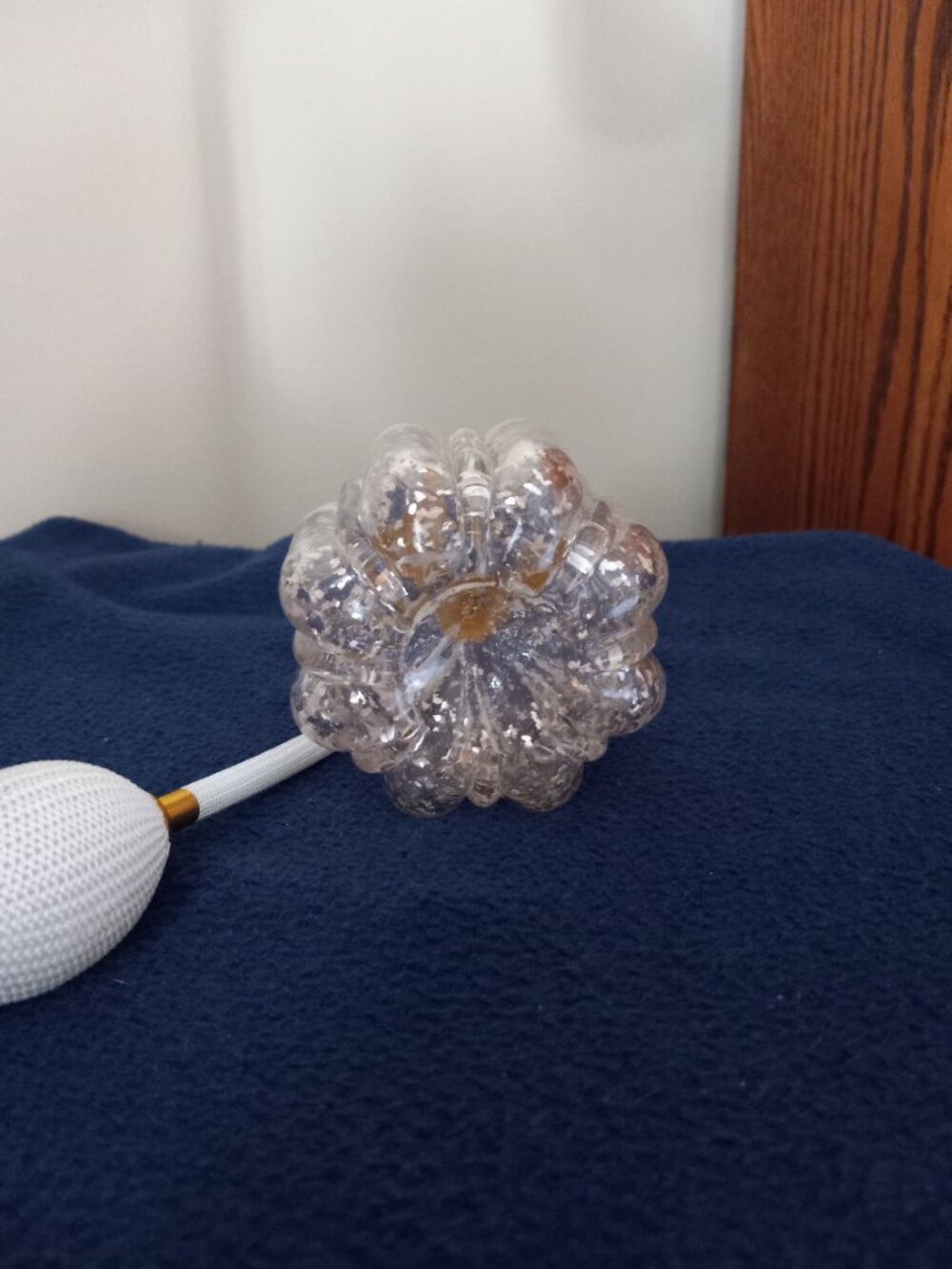 Vintage Pink Depression Glass Perfume Atomizer - Picture 4 of 4